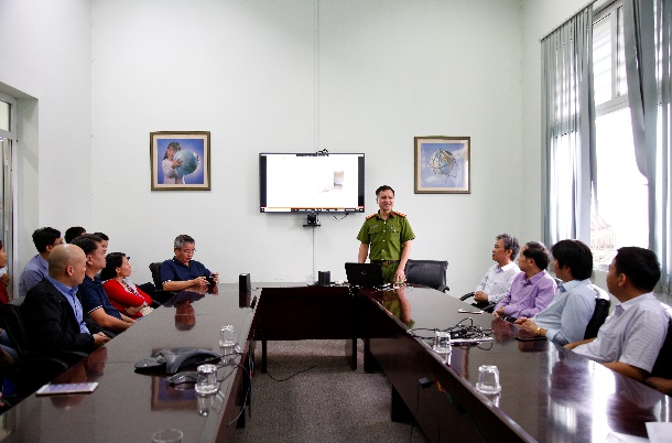 Tập huấn công tác phòng cháy chữa cháy tại Trung tâm Kỹ thuật Vệ tinh Quế Dương Tập huấn công tác phòng cháy chữa cháy tại Trung tâm Kỹ thuật Vệ tinh Quế Dương